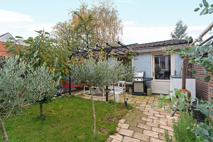 Foto 56 van Weurtseweg 93