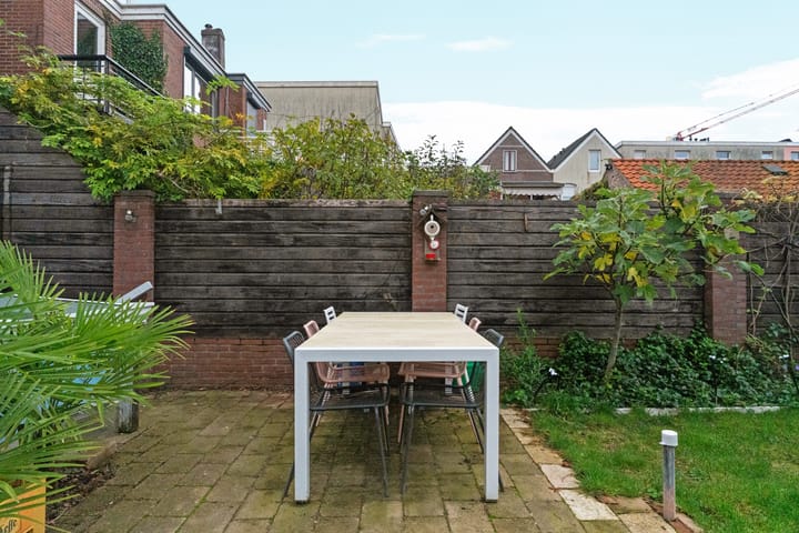 Foto 60 van Weurtseweg 93