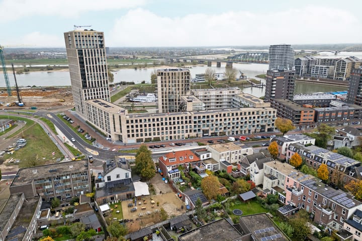 Foto 65 van Weurtseweg 93
