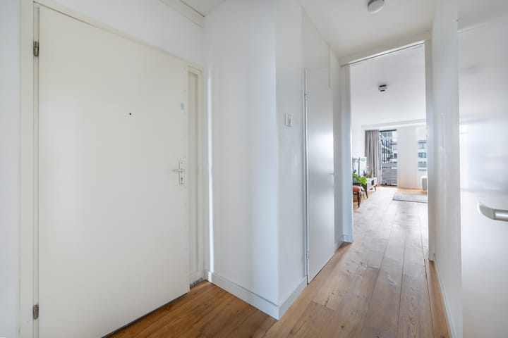 Foto 8 van Frederikstraat 667