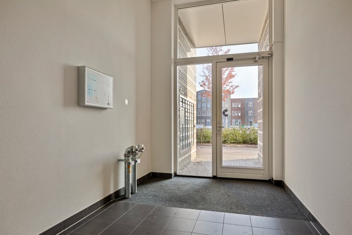 View photo 9 of Willem Dreesstraat 86