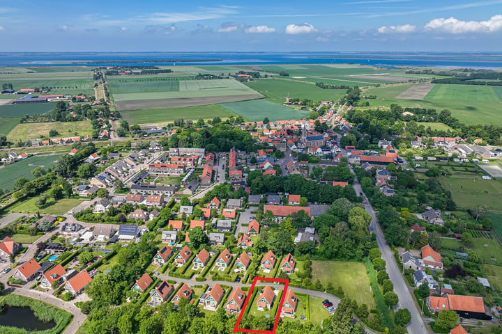 Bekijk foto 2 van I.M. van der Bijlstraat 15