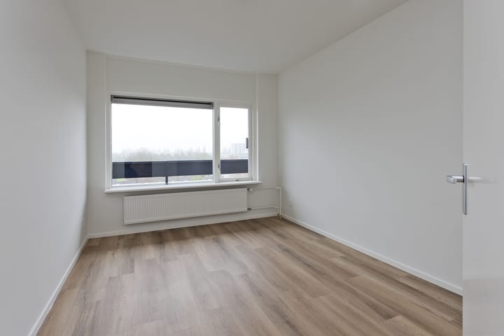 Foto 10 van Donau 80