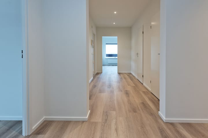 Foto 11 van Donau 80