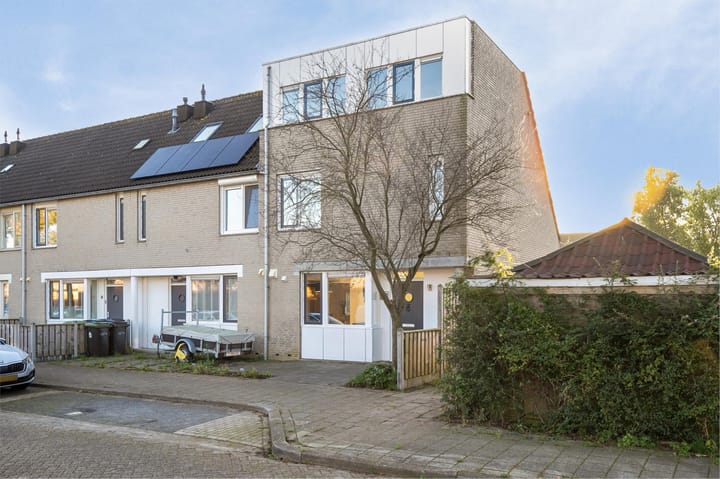 Foto 2 van W.M. Dudokstraat 75