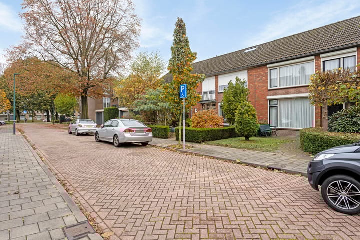 Foto 8 van Spuistraat 9