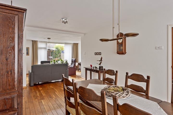 Foto 16 van Spuistraat 9