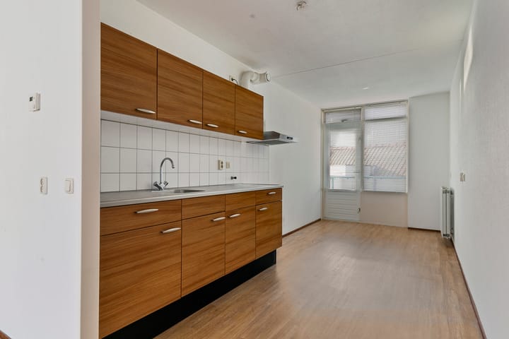 Foto 8 van Coosje Buskenstraat 240