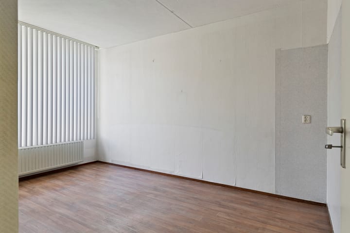 Foto 13 van Coosje Buskenstraat 240