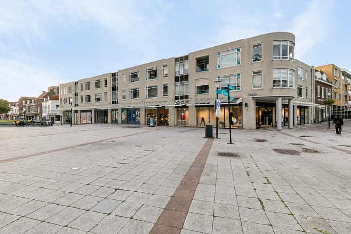 Foto 25 van Coosje Buskenstraat 240