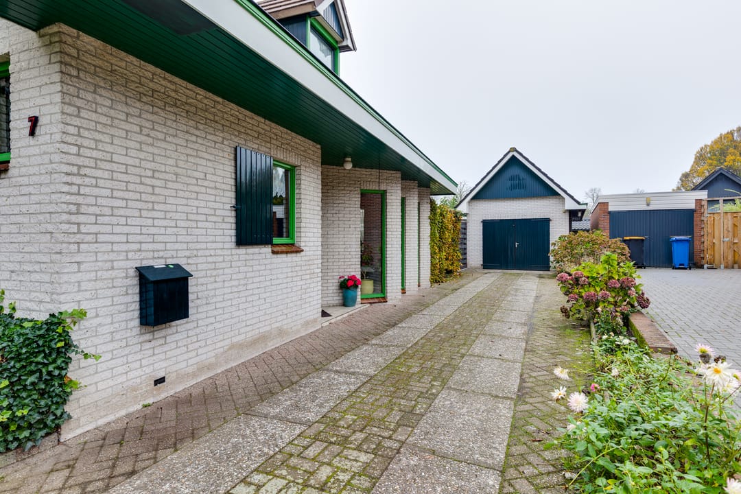 Photo 53 of De Hare 7