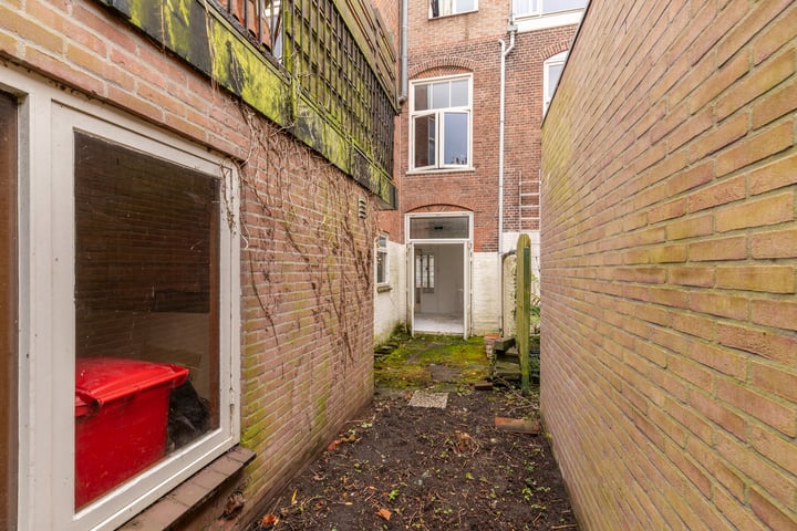 View photo 14 of Kennemerstraat 18-ZW