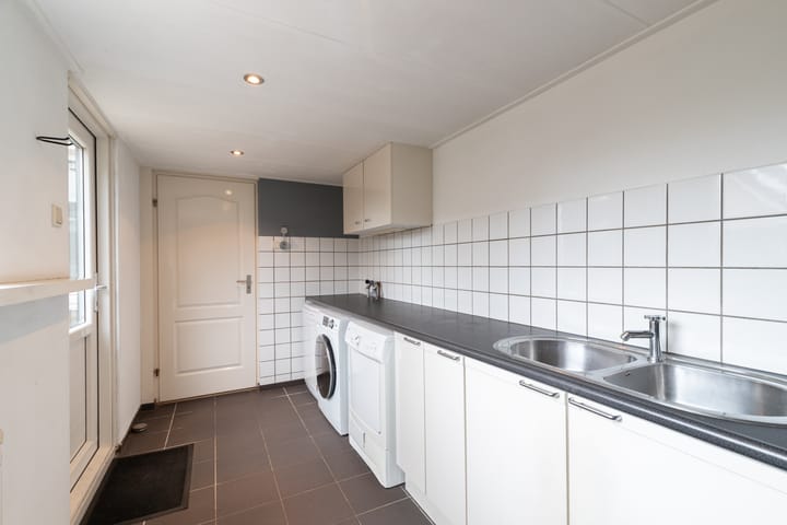 Photo 27 of Wigbold van Ewsumstraat 41