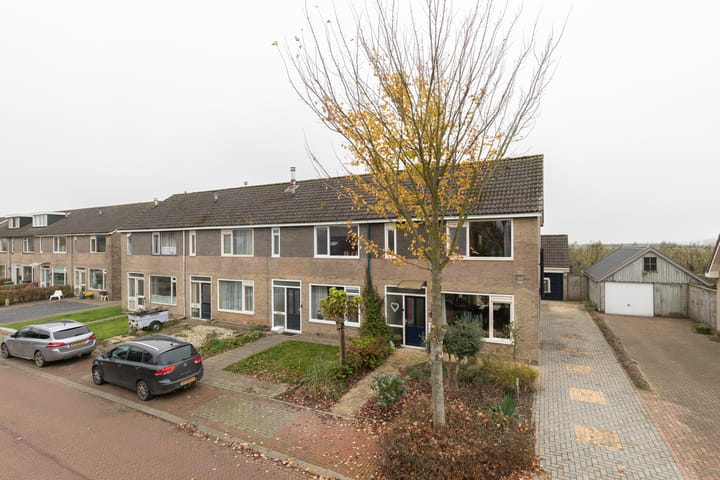 Photo 39 of Wigbold van Ewsumstraat 41