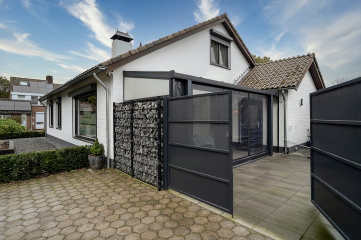 Photo 41 of Zavelveldweg 7