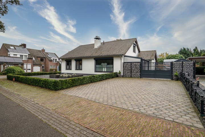 Photo 42 of Zavelveldweg 7