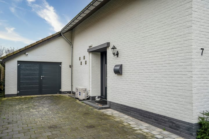 Photo 46 of Zavelveldweg 7