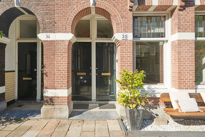 Bekijk foto 4 van Brederodestraat 32-H