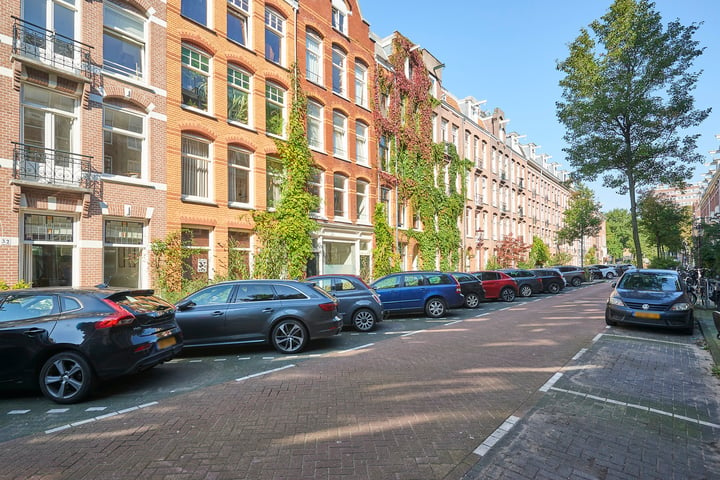 Bekijk foto 32 van Brederodestraat 32-H