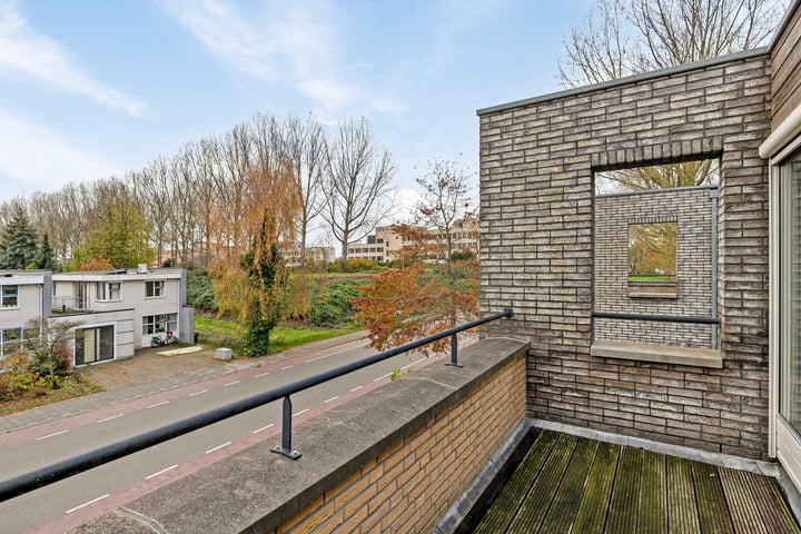 View photo 33 of C.G. Wichmannstraat 7