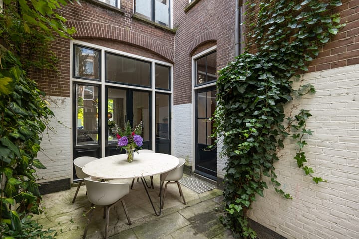 Foto 13 van van der Does de Willeboissingel 55