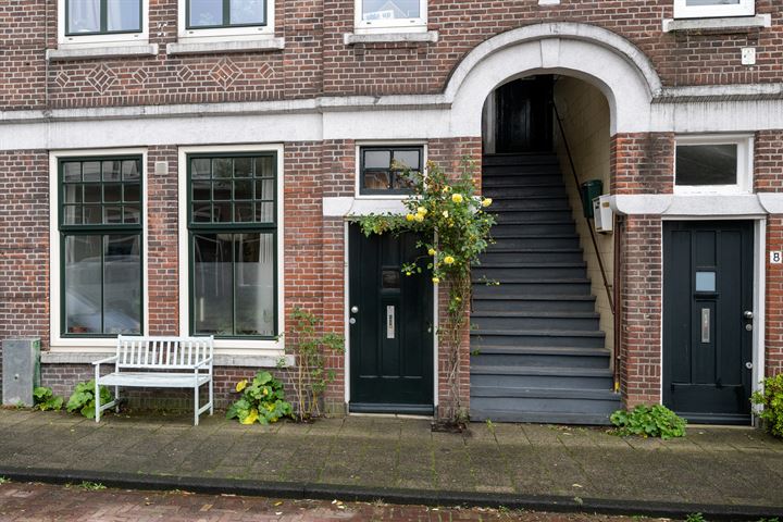 De Genestetstraat 4 B