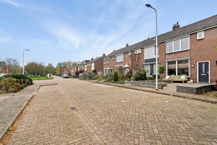 Bekijk foto 10 van van Brandenburgstraat 5