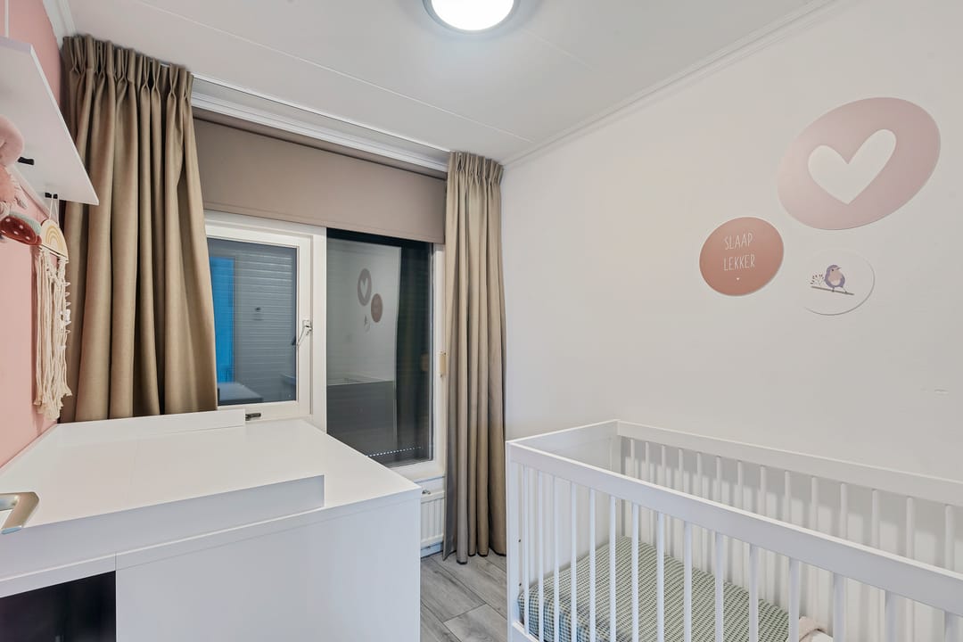 Foto 23 van van Brandenburgstraat 5