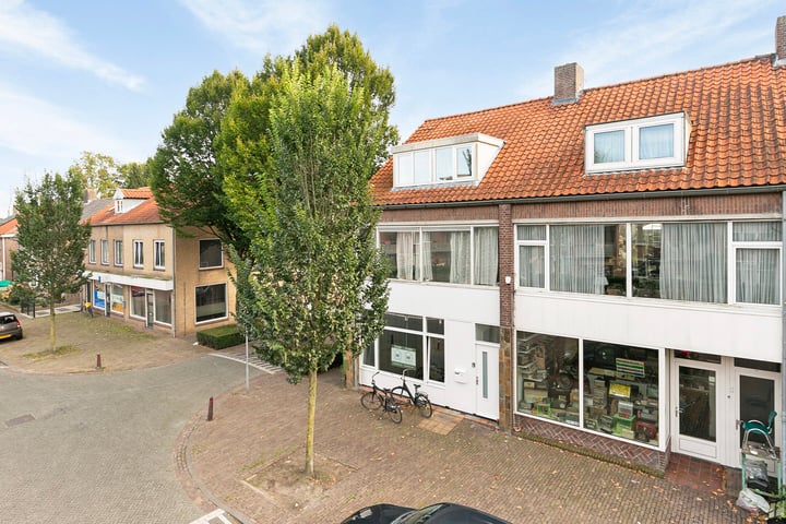 View photo 3 of Leeuwerikstraat 19