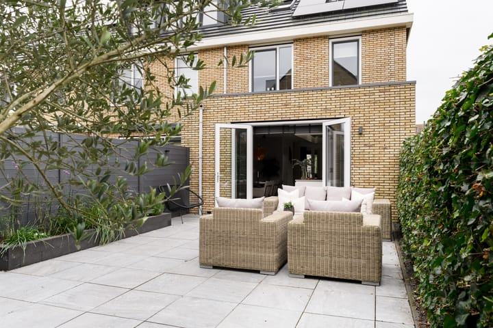 Foto 42 van Leonard Springerlaan 481