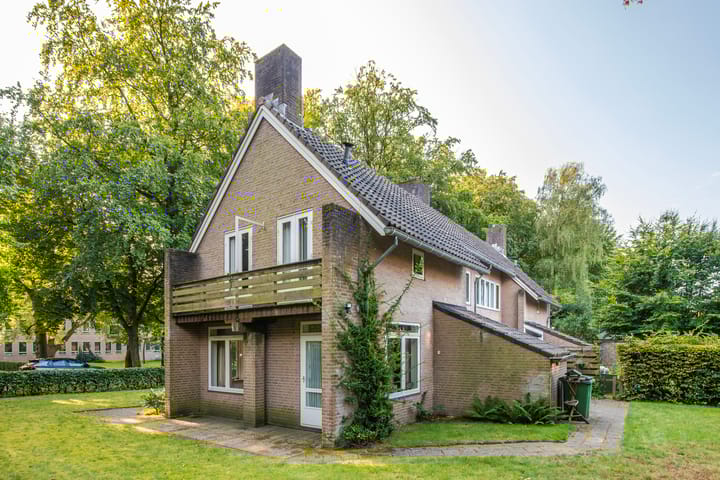 Foto 4 van Generaal Urquhartlaan 12