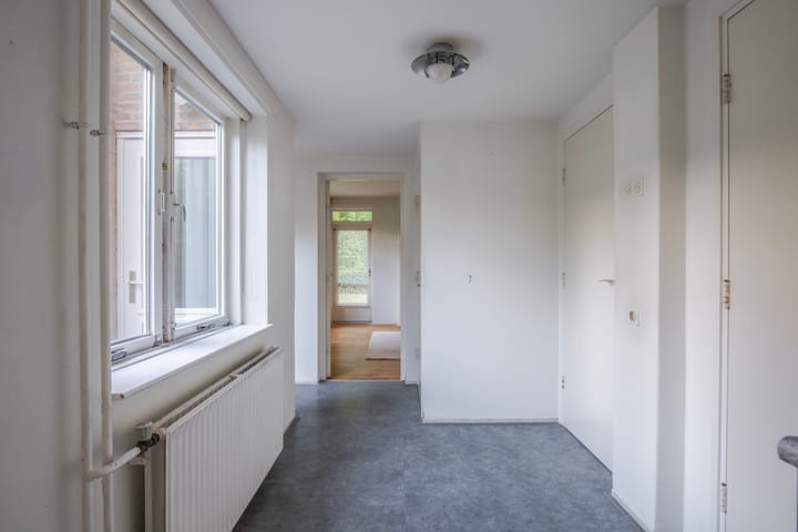 Foto 13 van Generaal Urquhartlaan 12