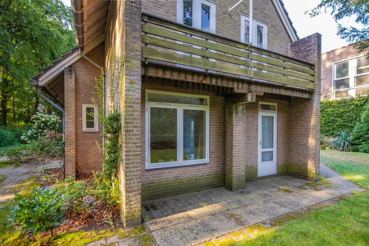 Foto 24 van Generaal Urquhartlaan 12