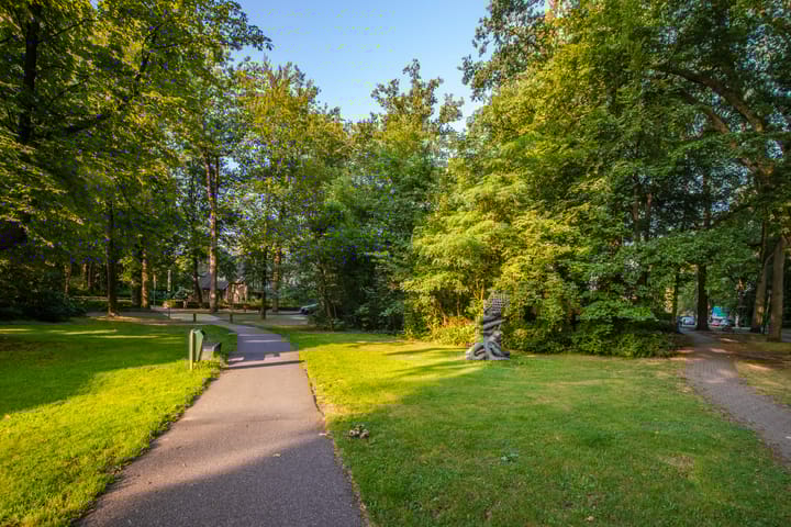 Foto 32 van Generaal Urquhartlaan 12