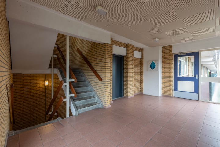 Bekijk foto 7 van Van Oldenbarneveltstraat 442