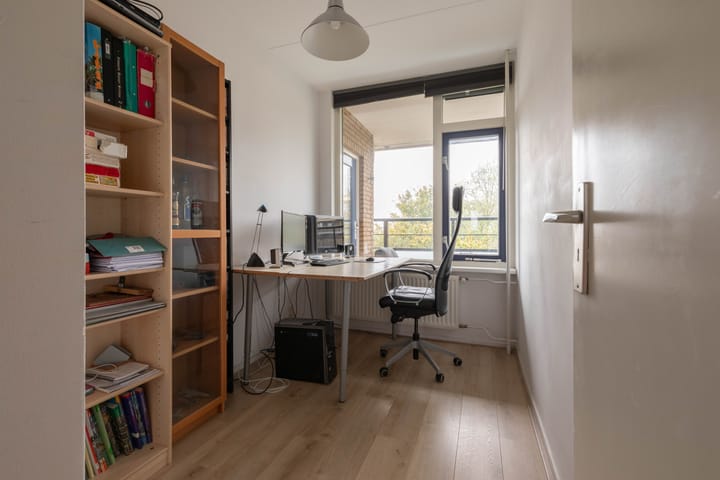 Foto 27 van Van Oldenbarneveltstraat 442