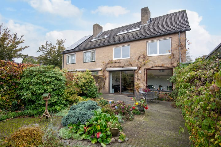 Foto 3 van Van Rouwenoortstraat 13