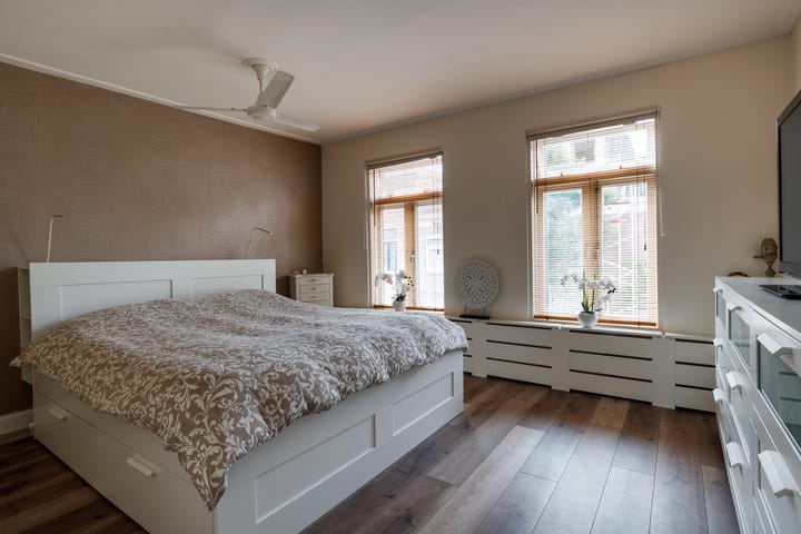 Foto 14 van Pieter Bothstraat 13