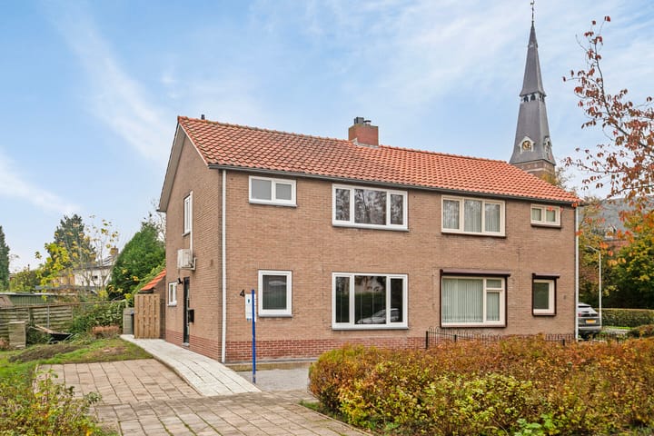 Foto 1 van Meerkoetstraat 4