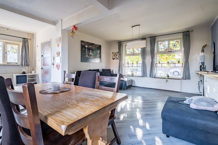 Photo 4 of Van den Elsenstraat 25