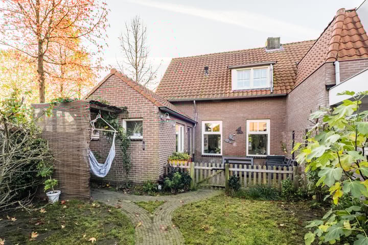 Photo 16 of Van den Elsenstraat 25