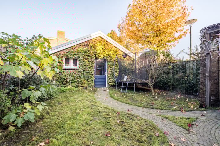 Photo 18 of Van den Elsenstraat 25