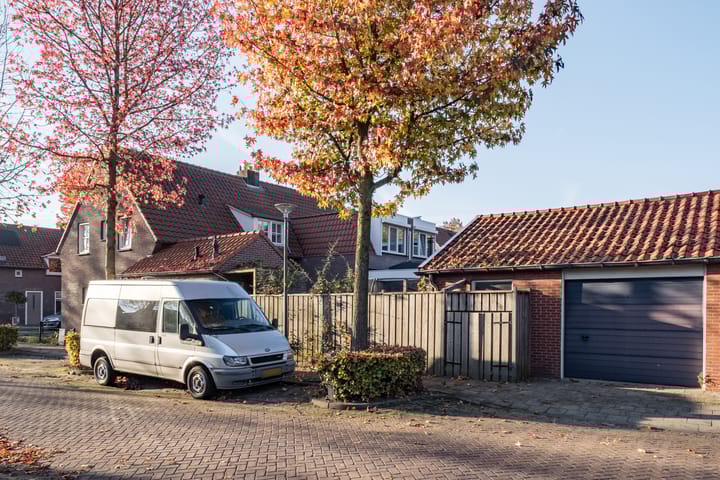 Photo 19 of Van den Elsenstraat 25