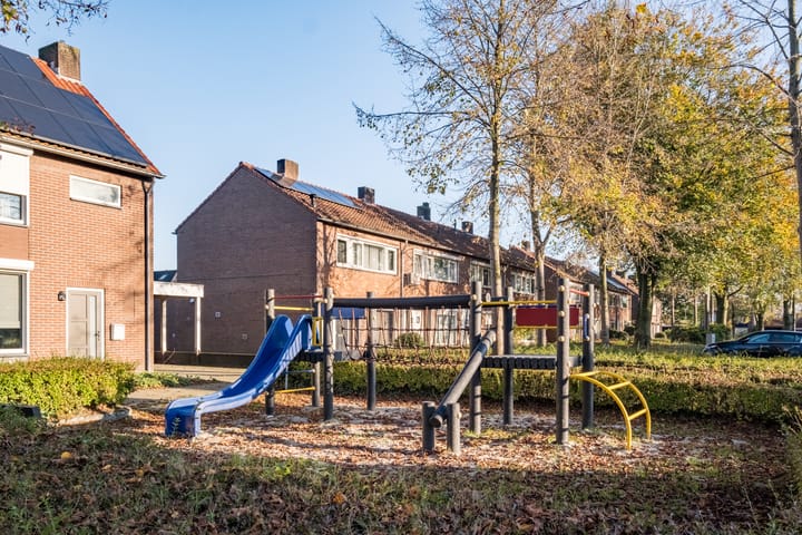 Photo 21 of Van den Elsenstraat 25