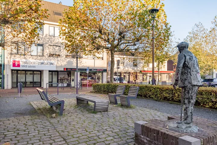 Photo 22 of Van den Elsenstraat 25