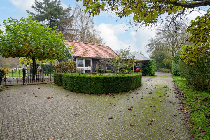 View photo 37 of Hessenweg 1