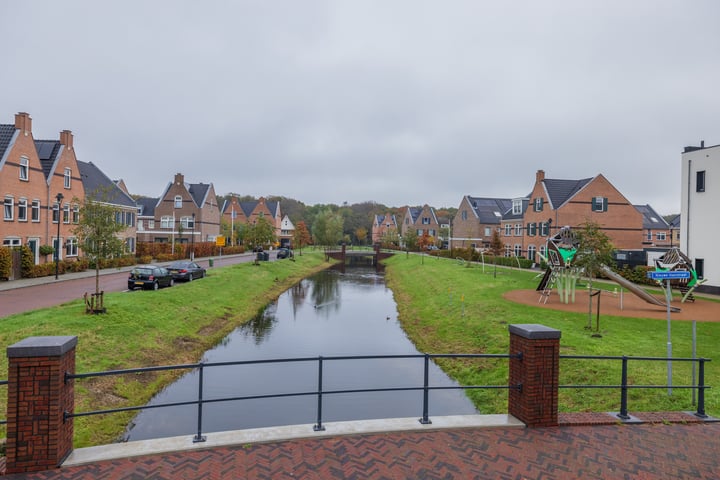 Bekijk foto 30 van Nieuwe Voorstraat 53