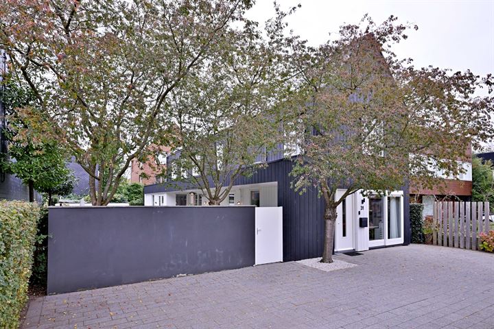 Bekijk foto 33 van Willem Sandbergstraat 31