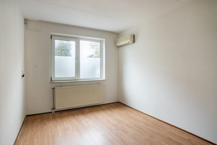 Foto 15 van Linnenwever 23