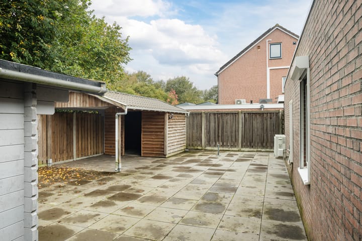 Foto 30 van Linnenwever 23